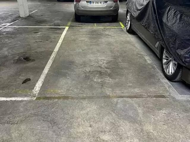 Garage vente à Paris 13e Arrondissement, Paris