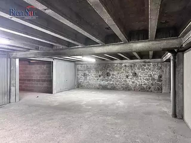 Garage vente à Paris, Île-de-France