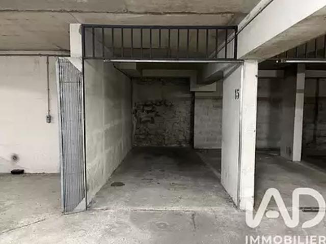 Garage vente à Paris 14e Arrondissement, Paris