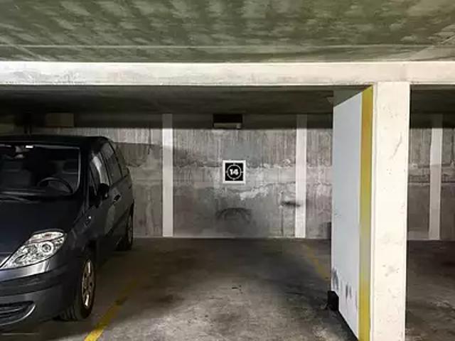 Garage vente à Paris 14e Arrondissement, Paris