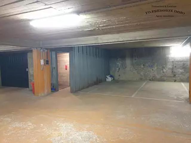 Garage vente à Paris 14e Arrondissement, Paris