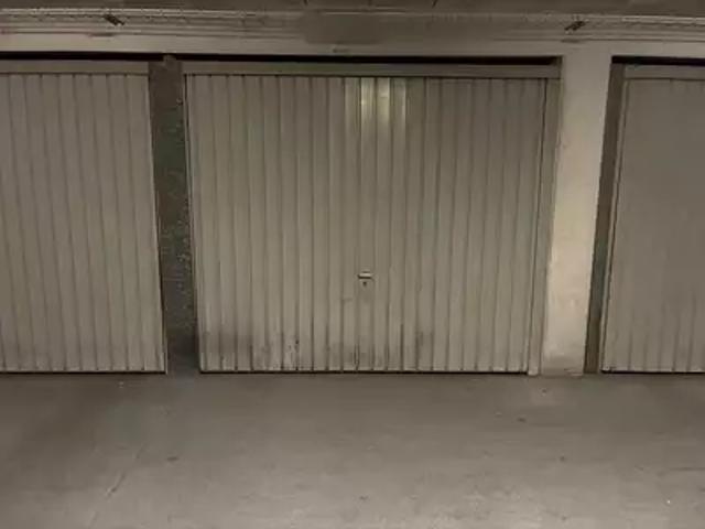 Garage vente à Paris 14e Arrondissement, Paris