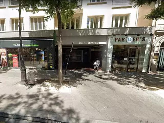 Garage vente à Paris 14e Arrondissement, Paris