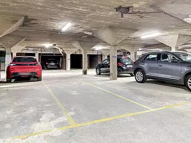 Garage vente à Paris 14e Arrondissement, Paris