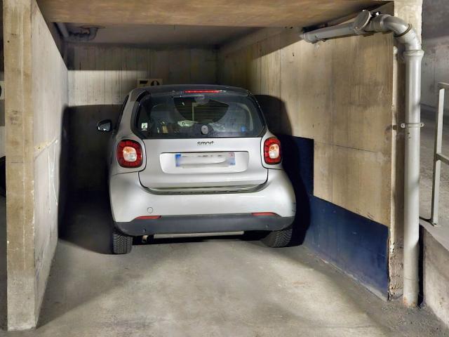 Garage vente à Paris, Île-de-France