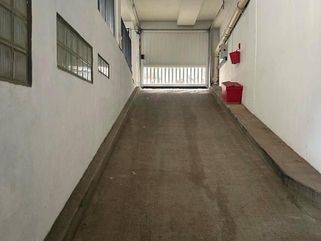 Garage vente à Paris, Île-de-France