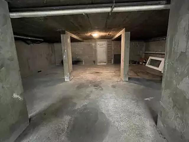 Garage vente à Paris, Île-de-France