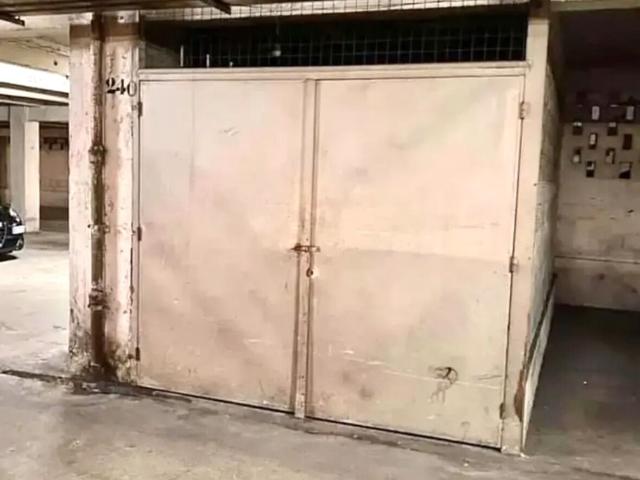 Garage vente à Paris, Île-de-France