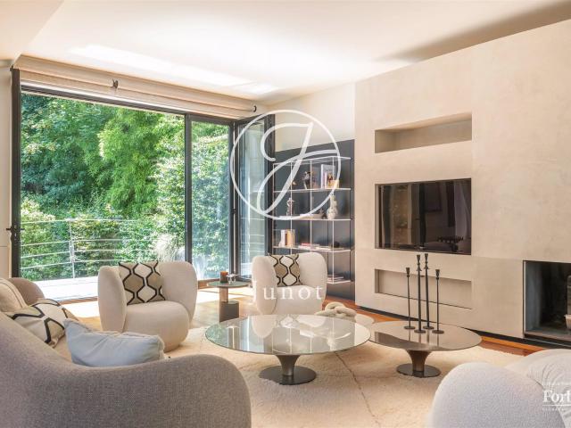 Maison vente à Paris, Île-de-France