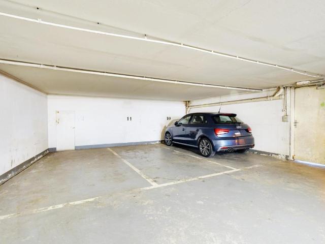 Garage vente à Paris, Île-de-France