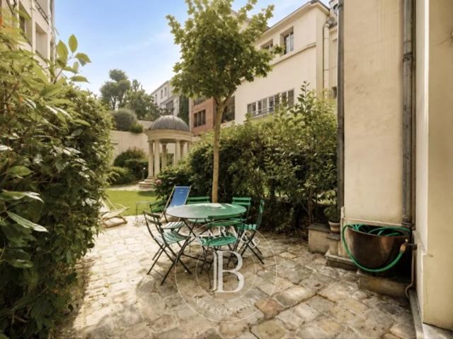 Maison vente à Paris