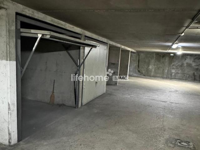 Garage vente à Paris, Île-de-France