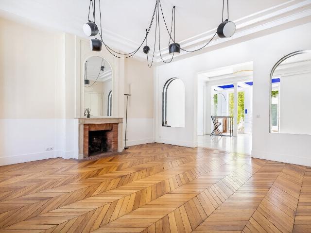 Maison vente à Paris, Île-de-France