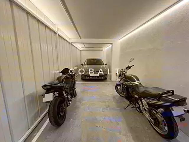 Garage vente à Paris, Île-de-France