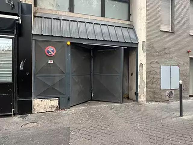 Garage vente à Paris 18e Arrondissement, Paris