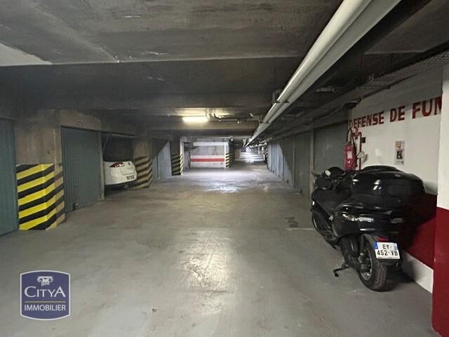 Garage vente à Paris, Île-de-France