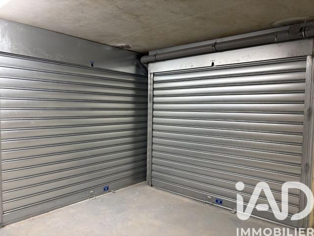 Garage vente à Paris, Île-de-France