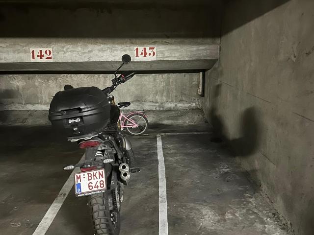 Garage vente à Paris