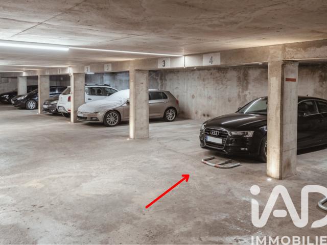Garage vente à Paris, Île-de-France