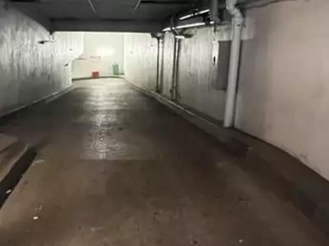 Garage vente à Paris, Île-de-France