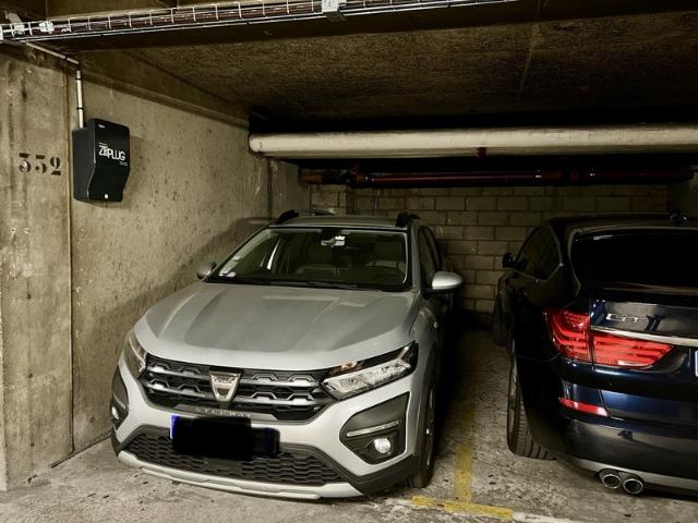 Garage vente à Paris, Île-de-France