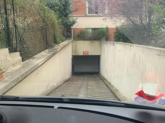 Garage vente à Paris