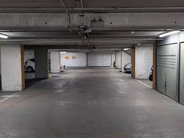Garage location à Paris, Quartier du Père-Lachaise