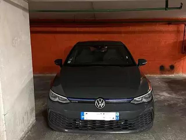 Garage vente à Paris, Île-de-France