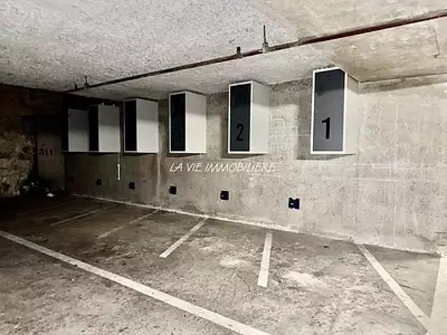 Garage vente à Paris, Île-de-France