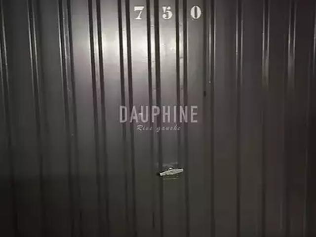 Garage vente à Paris, Île-de-France