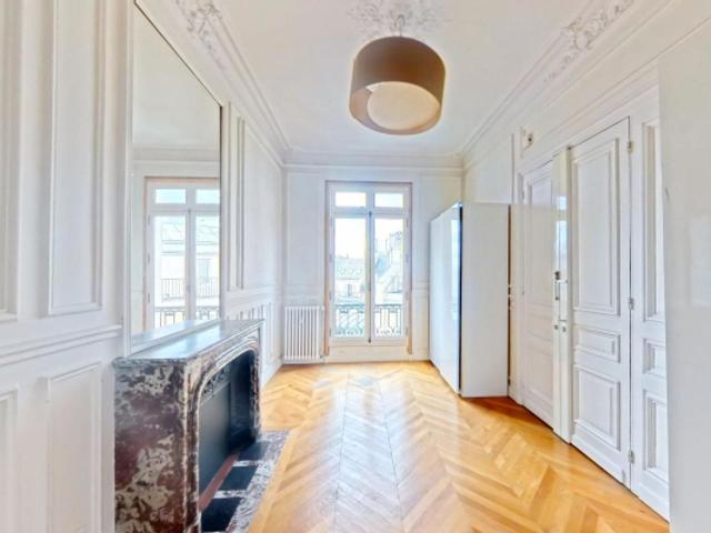 Appartement vente à Paris, Île-de-France
