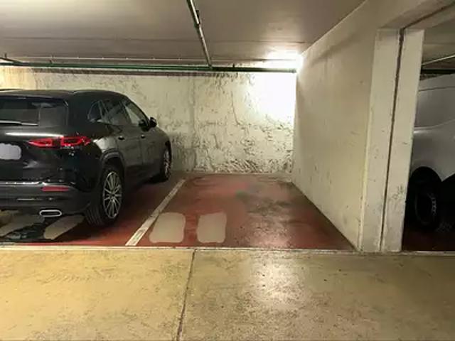 Garage vente à Paris, Île-de-France