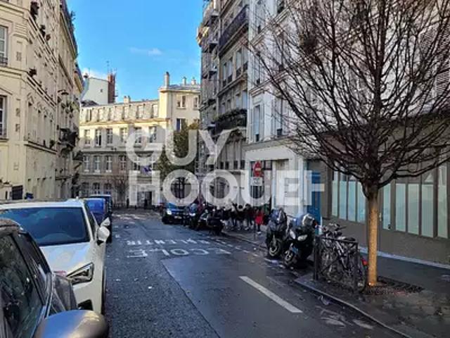 Garage vente à Paris, Île-de-France