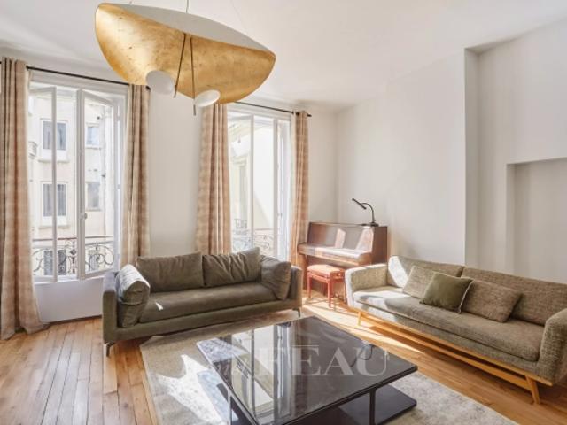 Appartement vente à Paris 1er Arrondissement, Paris