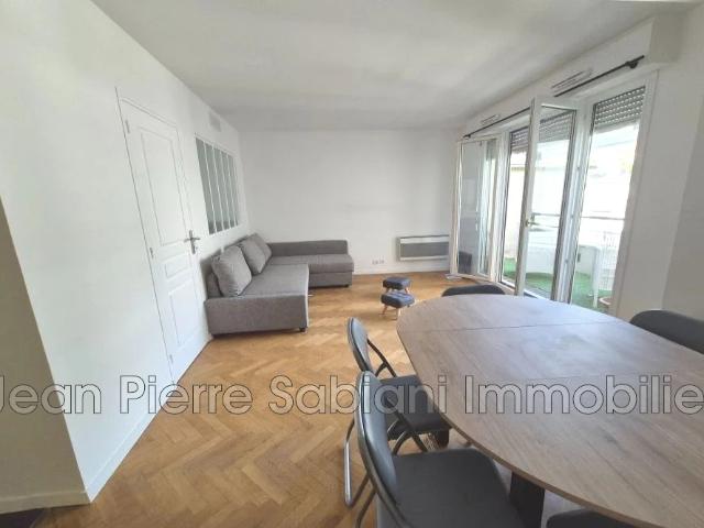 Studio location à Paris 11e Arrondissement, Paris