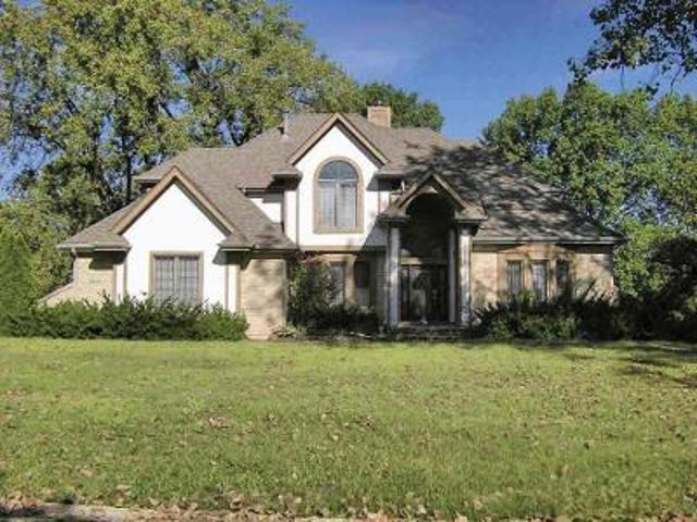 House for sale in Olympia Fields, Illinois