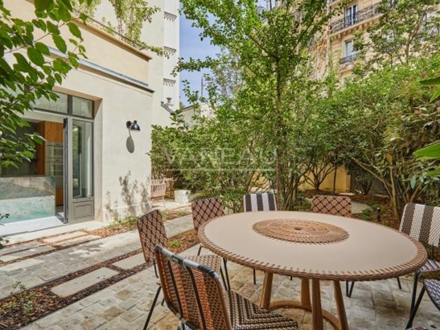 Maison vente à Paris