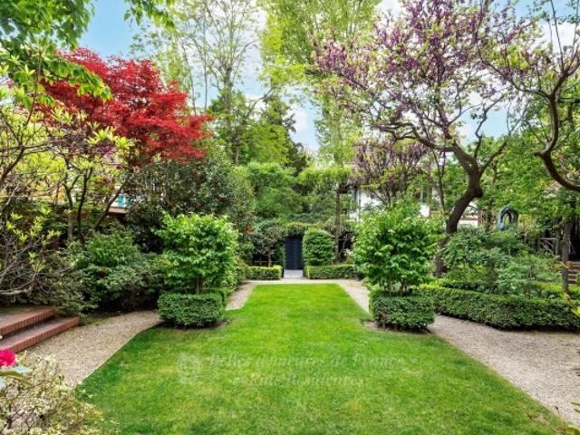 Maison vente à Paris, Île-de-France