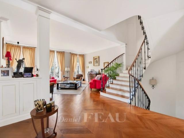 Maison vente à Paris, Île-de-France