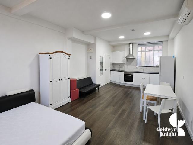 Studio for rent in Penge, Greater London