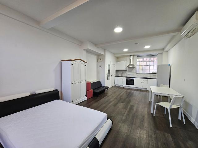 Studio for rent in Penge, Greater London