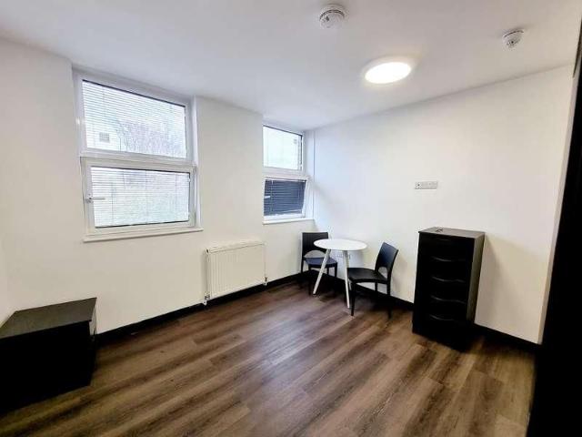 Studio for rent in London Borough of Bromley, Greater London