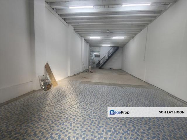 Shop for rent in Parit Jawa, Muar