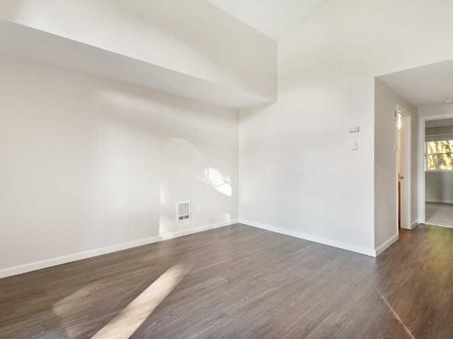 Apartment for rent in Edmonds Apartment for rent in Edmonds