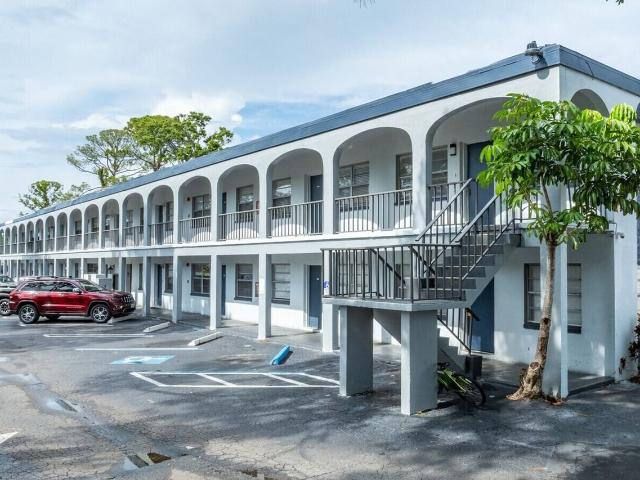 Apartment for rent in Pinellas Park, Florida