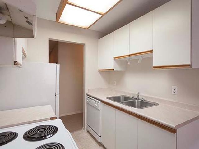 Apartment for rent in Brow of the Hill, New Westminster