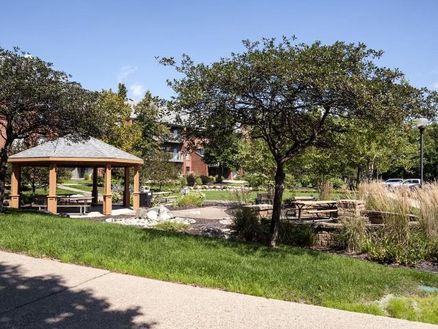 Apartment for rent in Hennepin, Minnesota