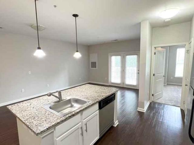 Apartment for rent in Mecklenburg, North Carolina