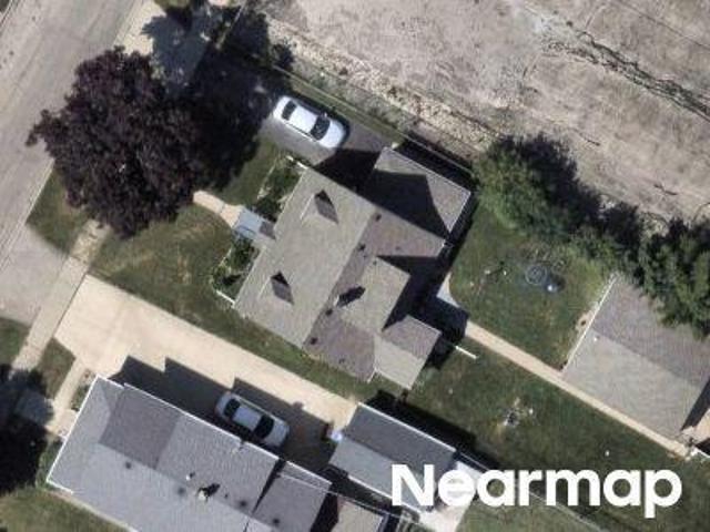 House for sale in Great Lakes, Illinois