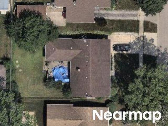 House for sale in Wheeling, Illinois